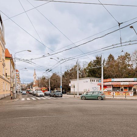 Skau 1 Old Town Family & Business Apartment Free Parking ブラチスラヴァ エクステリア 写真