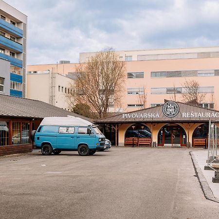 Skau 1 Old Town Family & Business Apartment Free Parking ブラチスラヴァ エクステリア 写真