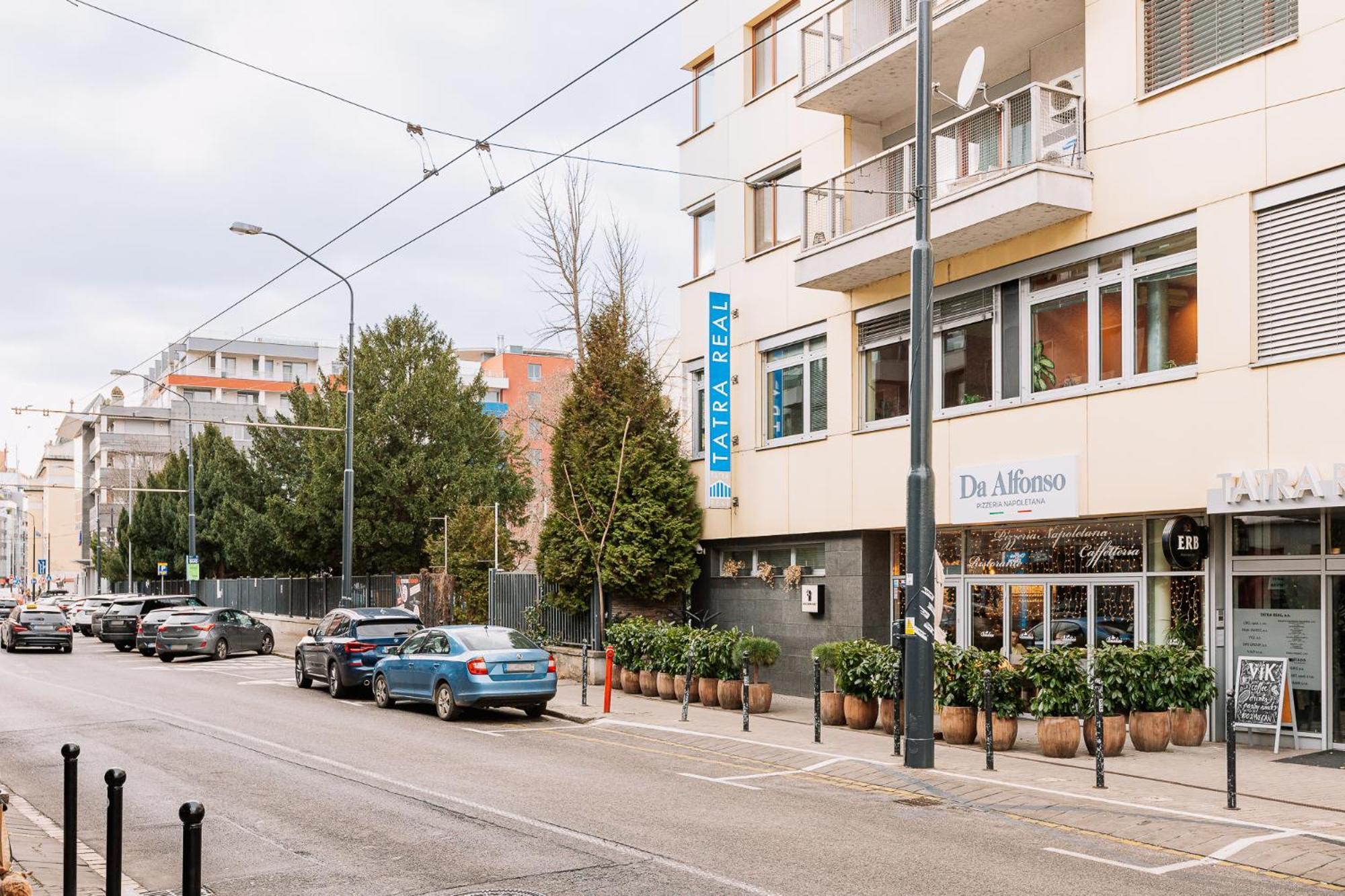 Skau 1 Old Town Family & Business Apartment Free Parking ブラチスラヴァ エクステリア 写真