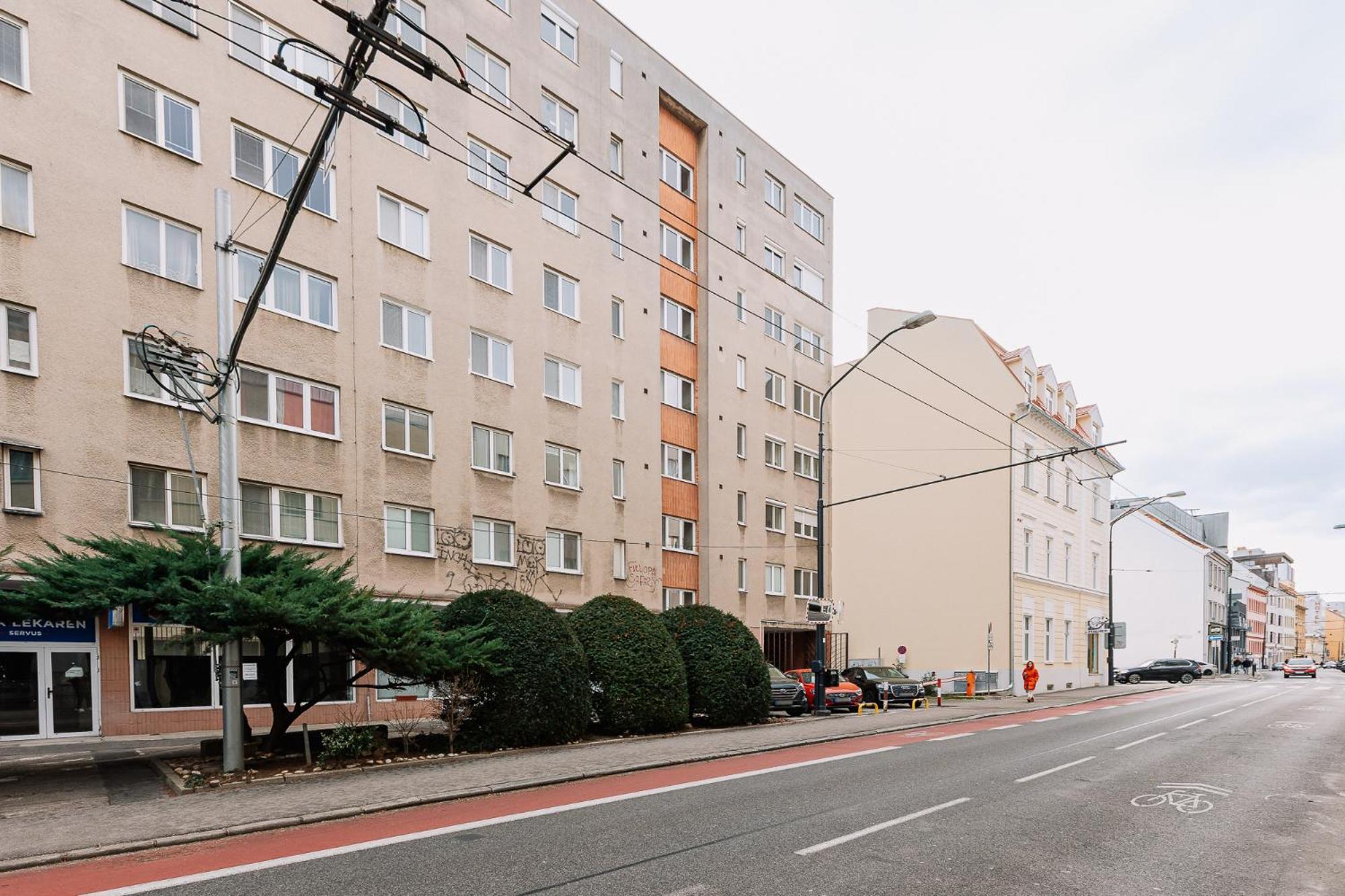 Skau 1 Old Town Family & Business Apartment Free Parking ブラチスラヴァ エクステリア 写真
